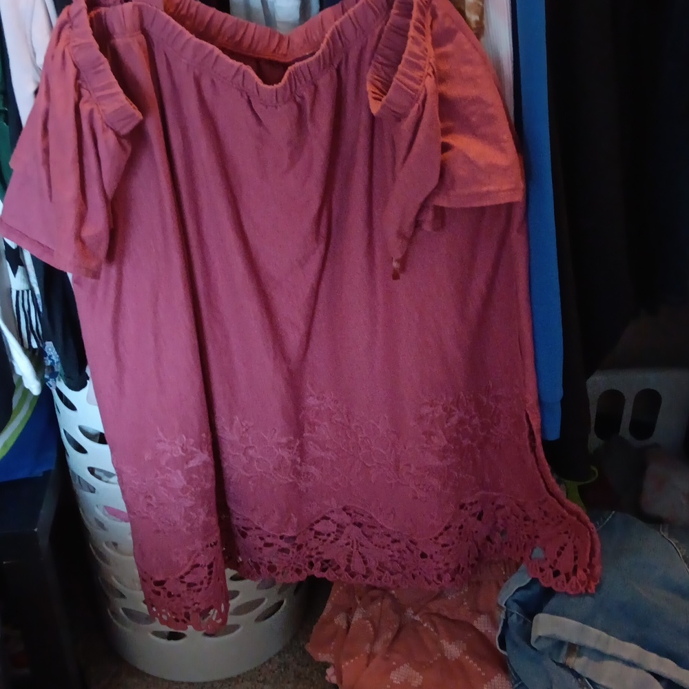 Blouse - Picture 2 of 3